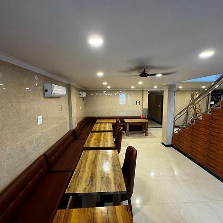 Hotel Walk Inn Faridabad Εξωτερικό φωτογραφία