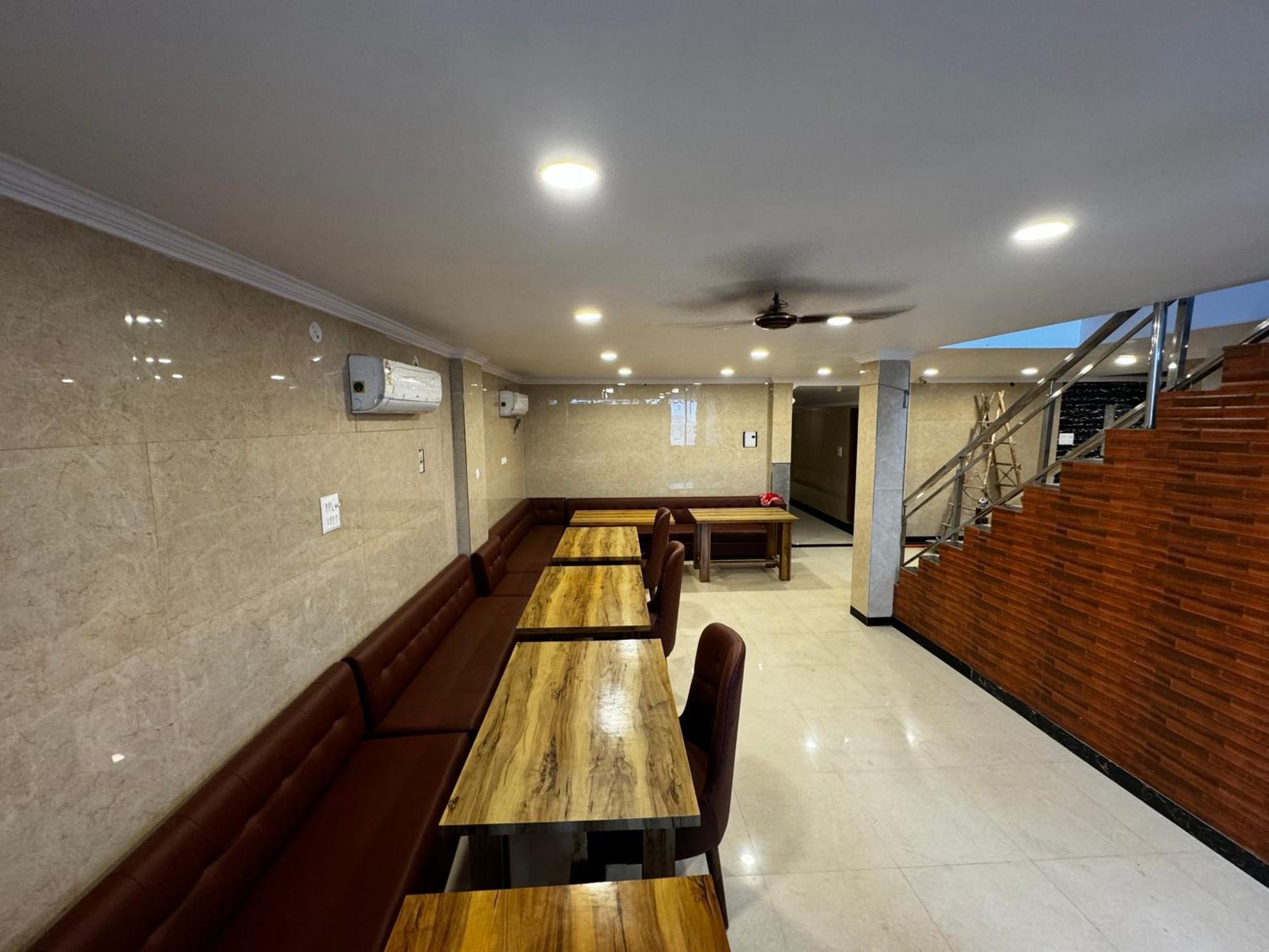 Hotel Walk Inn Faridabad Εξωτερικό φωτογραφία