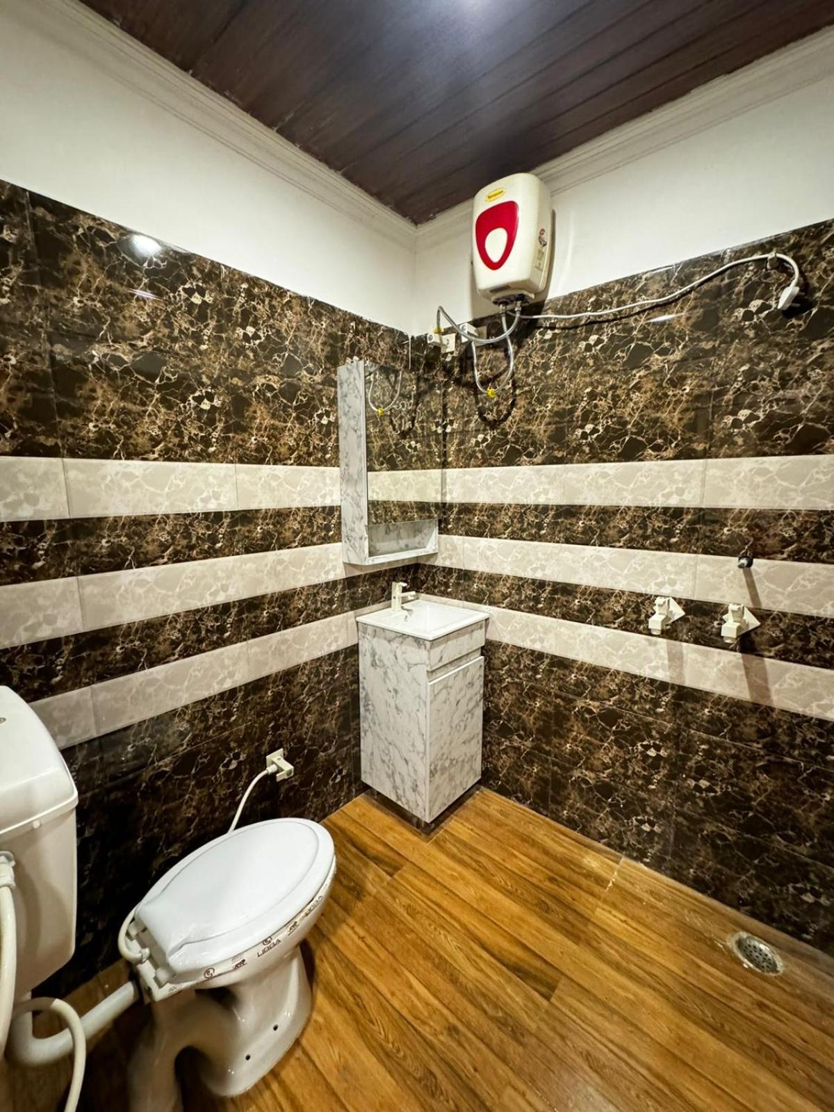 Hotel Walk Inn Faridabad Εξωτερικό φωτογραφία